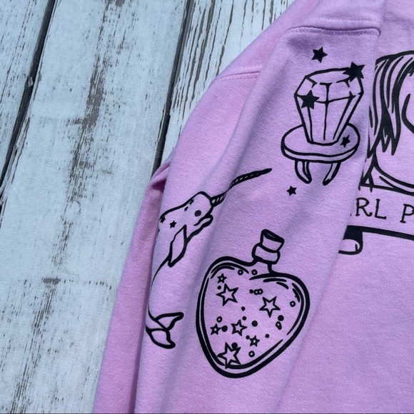 TWE Girl Power Sweatshirt - Picture 6 of 7